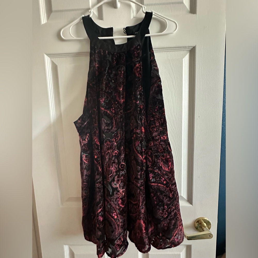 Sleeveless shirt
